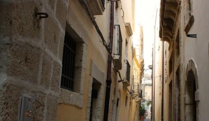 Tra i Vicoli Suggestivi di Ortigia! Tra i Vicoli Suggestivi di Ortigia!